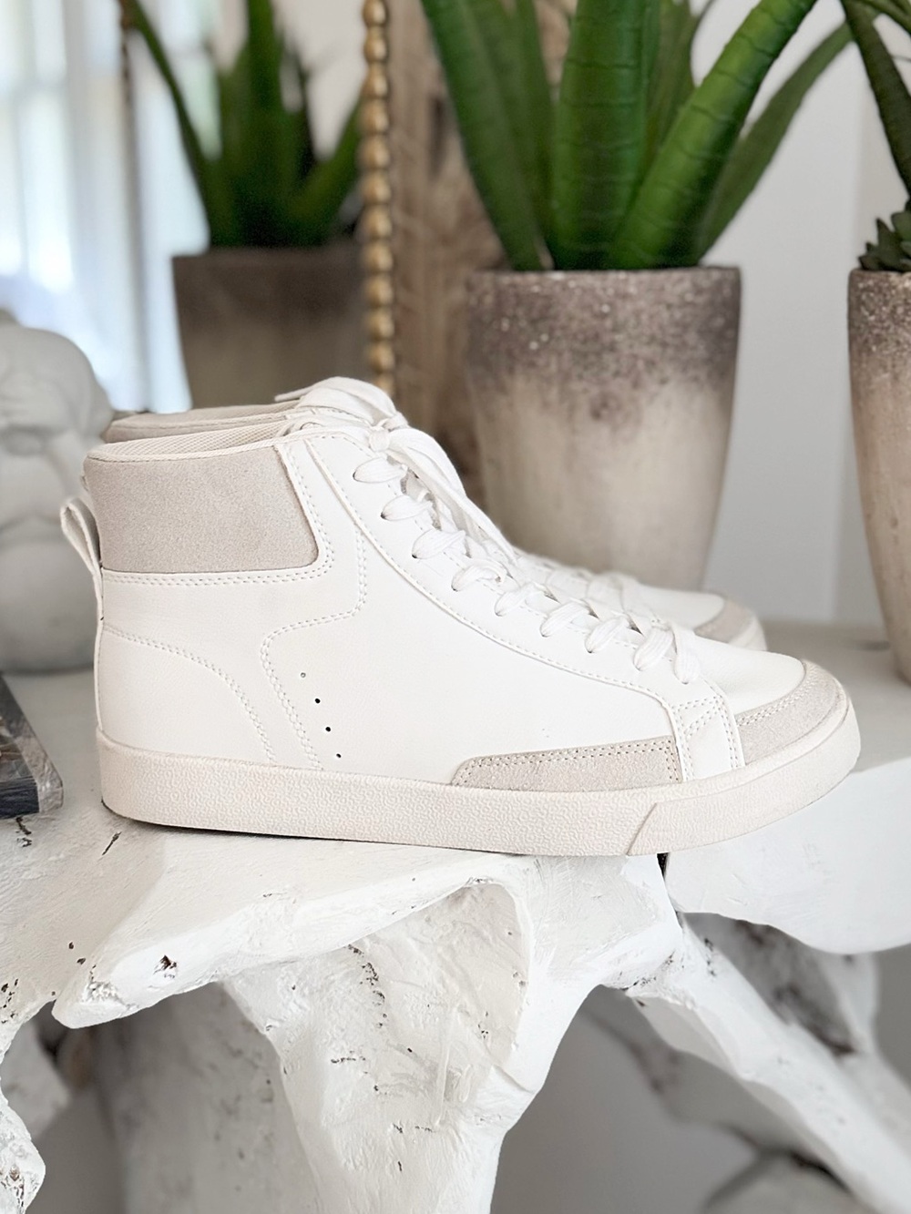 NWOT❤️ WOMEN’S CASUAL HIGH TOP LACE UP SNEAKERS❤️